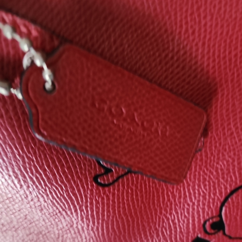 Coach Snoopy Peanuts Leather Tote Bag Red Limited Edition - Picture 3 of 16
